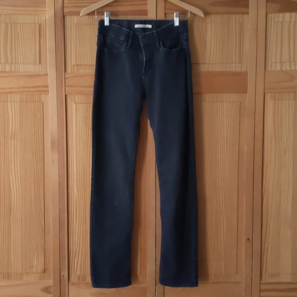 Levi's Black 525 Perfect Waist Straight Size 4